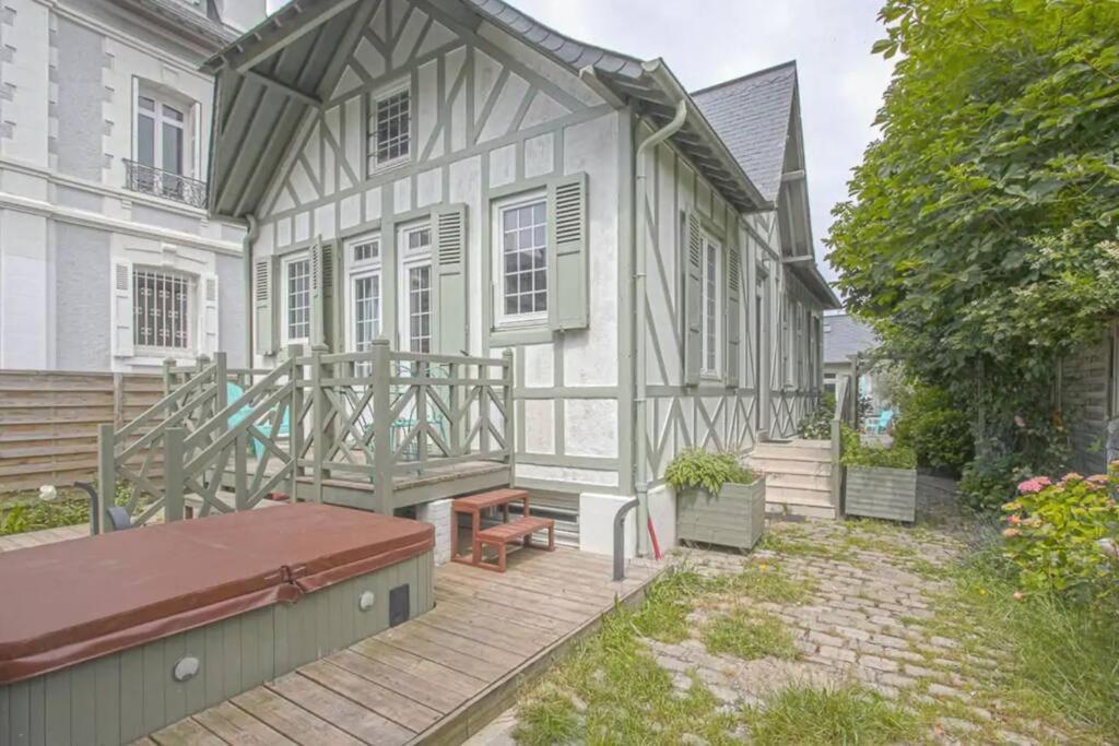 Maison Ensoleillee Centre De 多维尔 外观 照片